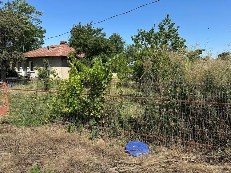 Casă individuală cu 3 camere cu Teren 1200 Mp în Andrășești