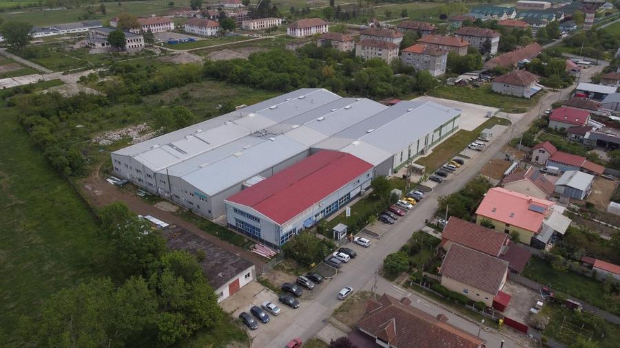 Spațiu industrial, de 7,858 mp, în Buziaș