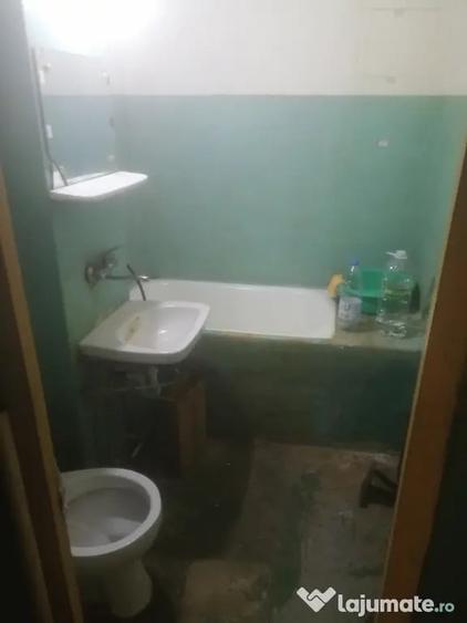 Garsonieră decomandată în Barieră