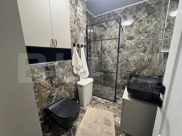 Apartament cu 3 camere decomandat, mobilat în Florești