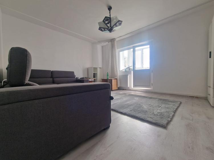 Apartament cu 2 camere decomandat în 13 Septembrie