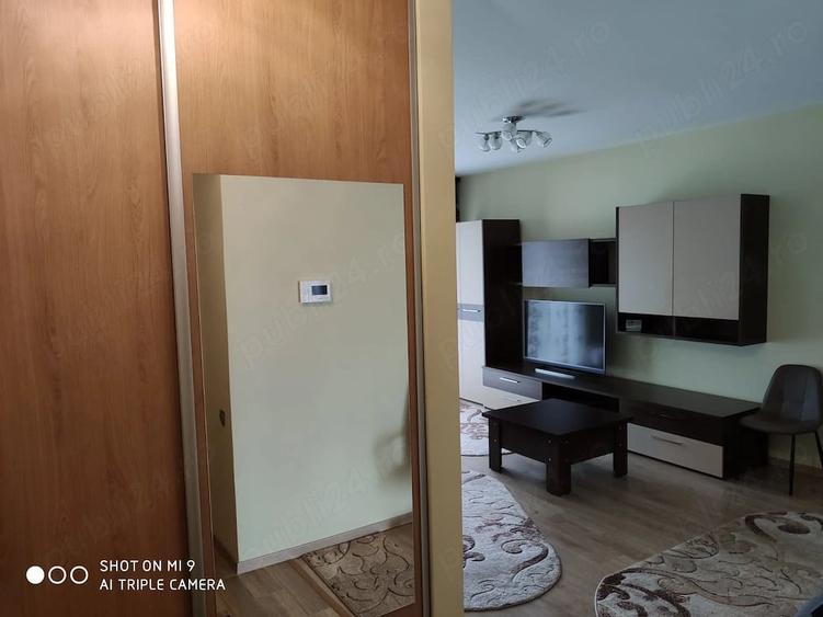 Apartament cu 2 camere semidecomandat în Central