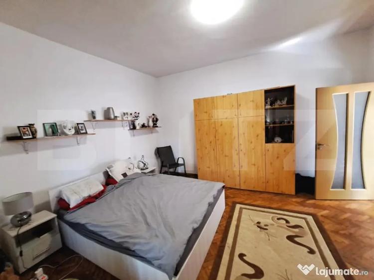 Casa spa?ioasa cu livada, teren de 1.690 mp ?i panouri - 6