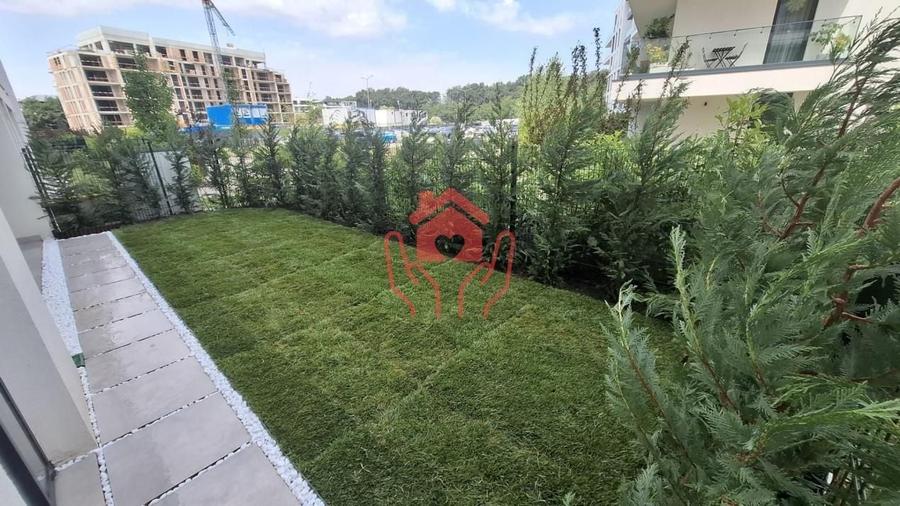 Apartament cu 3 camere semidecomandat, mobilat în Băneasa