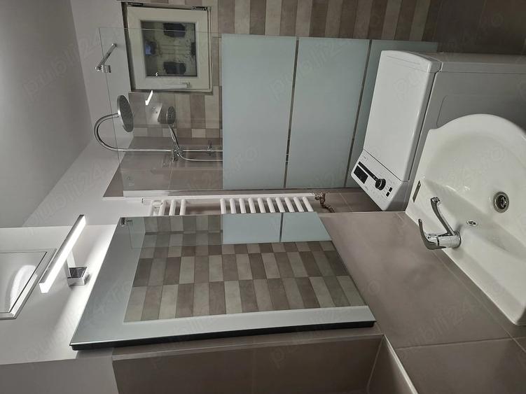 Apartament cu 2 camere semidecomandat în Girocului