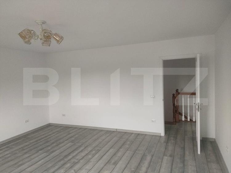 Duplex cu 4 camere cu Teren 240 Mp în Exterior Nord