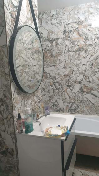 Apartament cu 2 camere decomandat în Micro 16