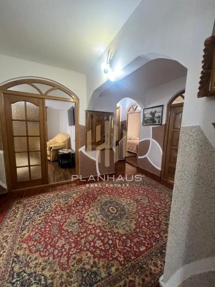 Apartament cu 3 camere decomandat, mobilat în Hotvon