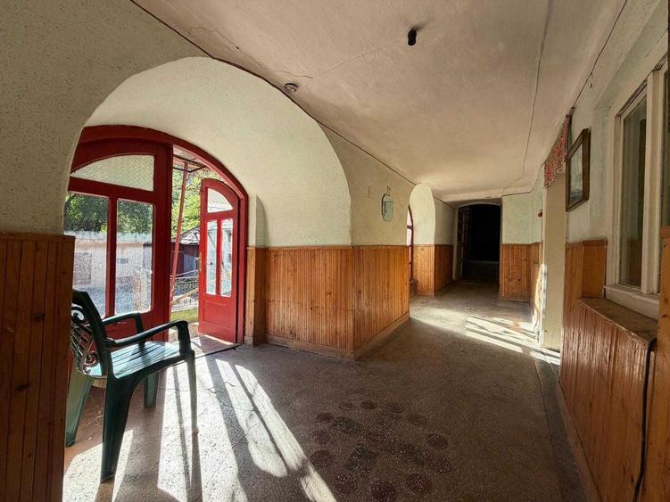 Casă cu 4 camere în Geoagiu de Sus