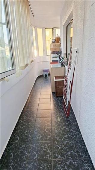 Apartament cu 3 camere decomandat, mobilat în Scriitorilor