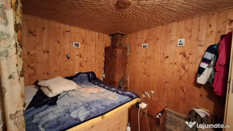 Apartament cu 4 camere în Lepșa