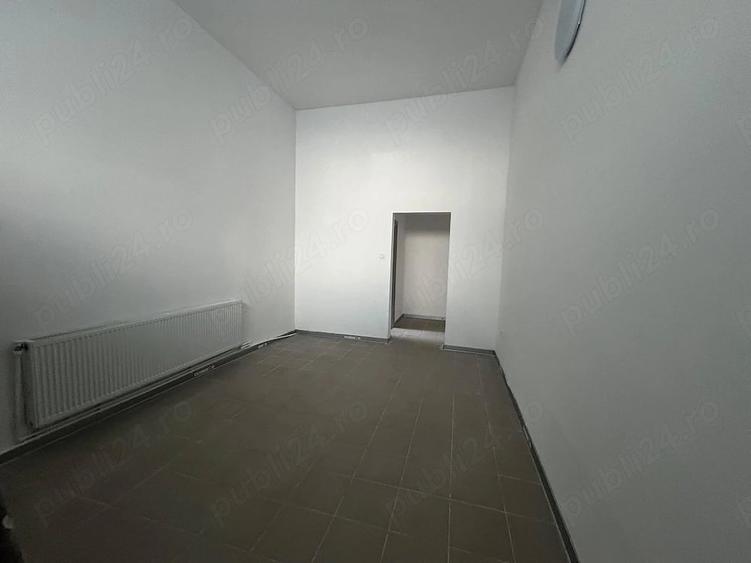 Spațiu comercial, de 48 mp, în Nicolina