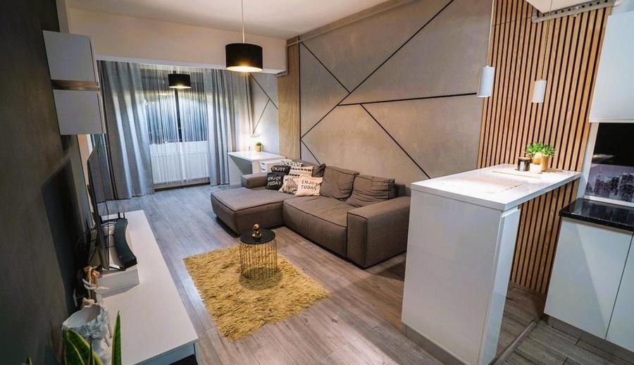 Apartament cu 2 camere semidecomandat, mobilat în Alba Iulia
