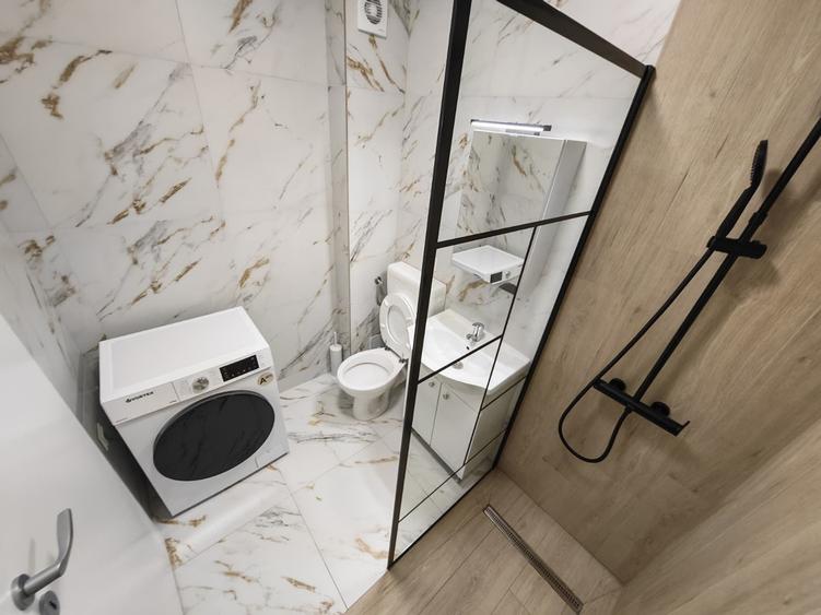Apartament cu 2 camere semidecomandat în Apărătorii Patriei