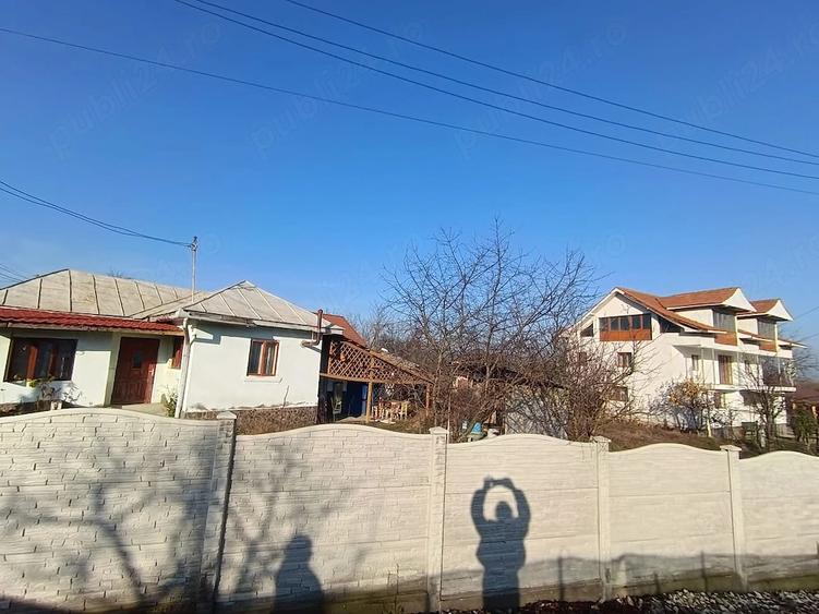 Casă cu 3 camere cu Teren 700 Mp în Ionești