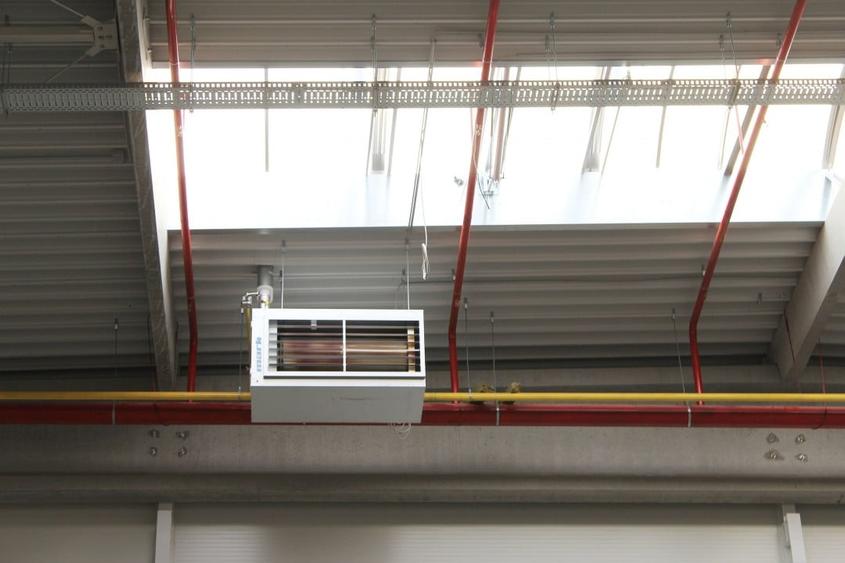 Spațiu industrial, de 2,200 mp, în Apahida