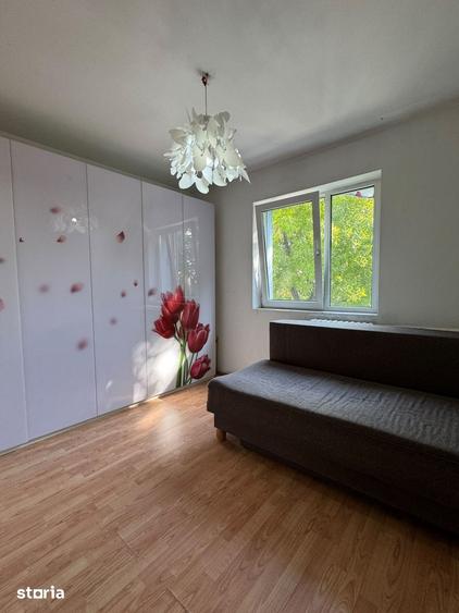 Apartament cu 3 camere semidecomandat în Sălaj