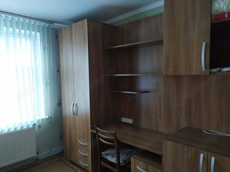 Apartament cu 3 camere de inchiriat in zona Vlahuta - 2