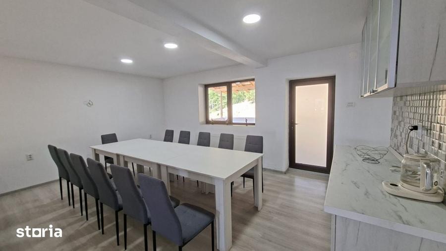Casă cu 6 camere cu Teren 1200 Mp în Budeasa