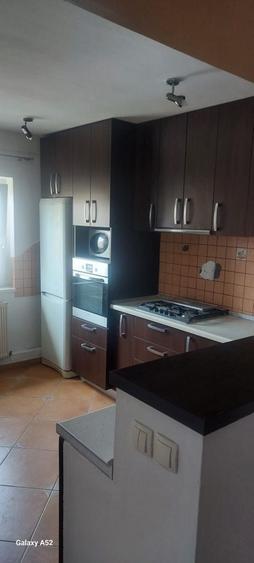 Inchiriez apartament 3 camere decomandat, zona Terezian din Sibiu - 5