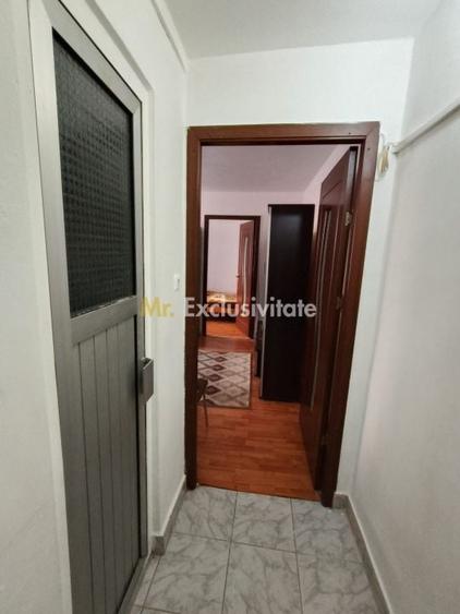Apartament cu 2 camere semidecomandat, mobilat în 9 Mai