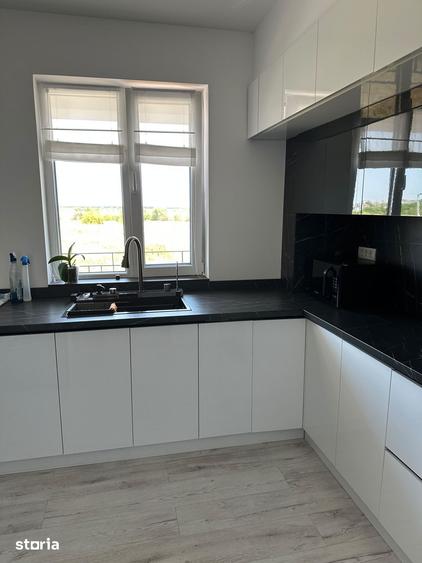 Apartament cu 2 camere decomandat în Tunari