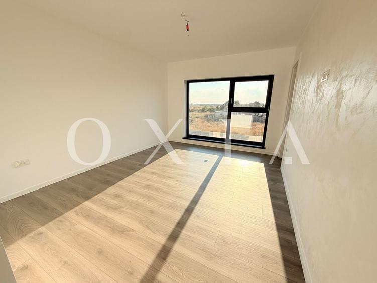 Duplex cu 4 camere cu Canalizare în Săcălaz