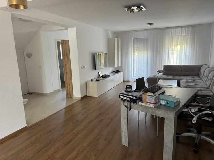 Casă cu 3 camere cu Teren 300 Mp în Moșnița Nouă