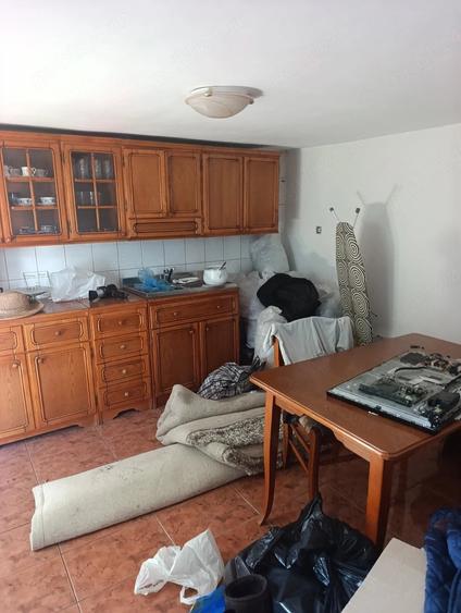 Casă cu 4 camere cu Teren 1030 Mp în Est