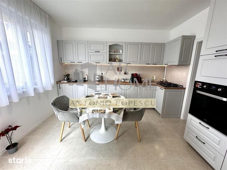 Casă cu 4 camere cu Teren 378 Mp în Blejoi