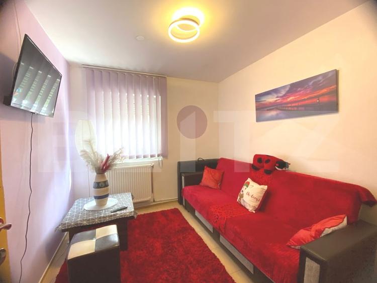 Apartament cu 3 camere decomandat, mobilat în Cetate