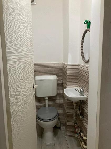 Apartament cu 4 camere semidecomandat în Drumul Taberei
