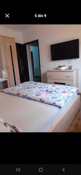Apartament cu 3 camere decomandat în Micro 16