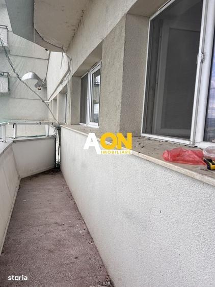 Apartament cu 4 camere decomandat în Cetate