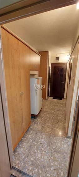 Inchiriez apartament cu o camera Zona Stefan Cel Marea