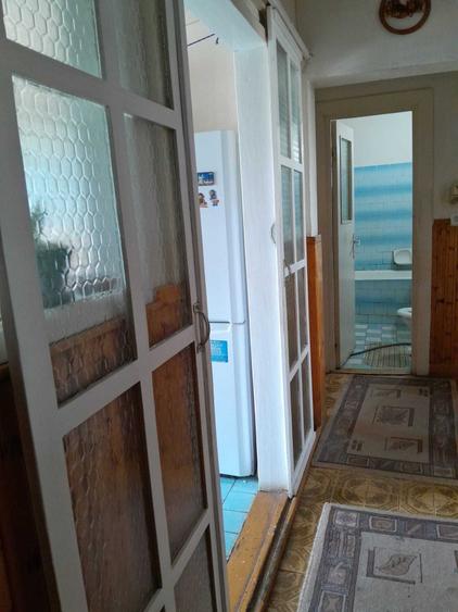 Apartament cu 3 camere decomandat în Sud