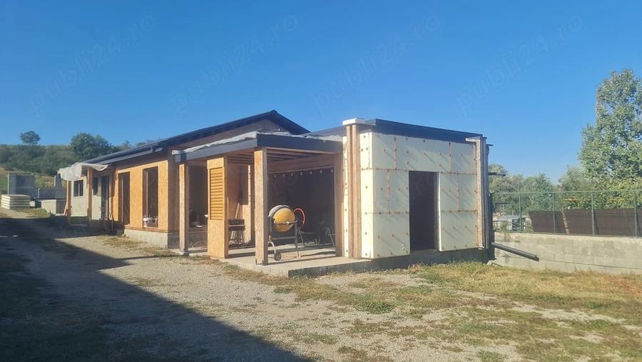 Casă cu Teren 500 Mp în Recea