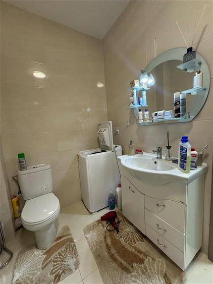 Apartament cu 3 camere decomandat în Valea Lupului