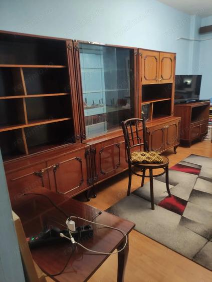 Apartament cu 4 camere decomandat în Gării