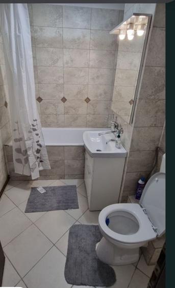 Apartament cu 2 camere decomandat în Pandurilor