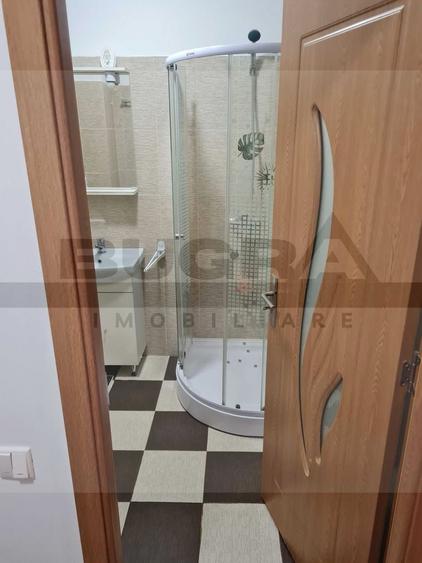 Apartament cu 3 camere decomandat în Dâmbul Rotund