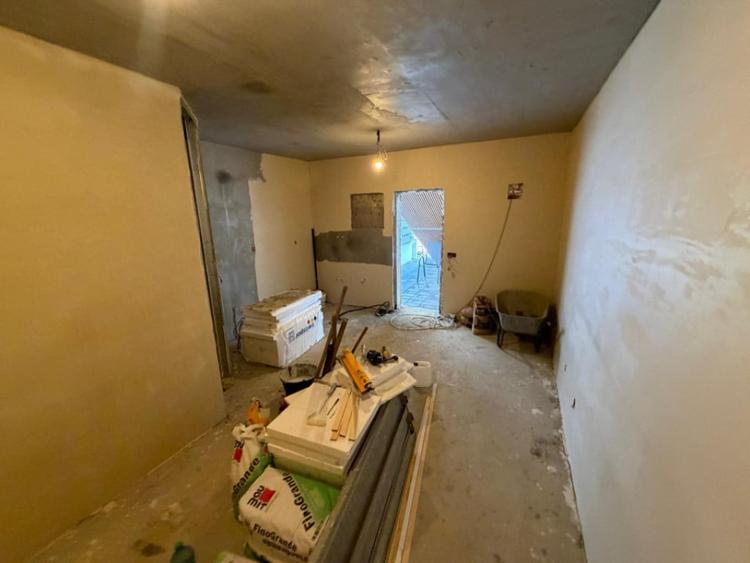 Apartament 1 camera 22.95 mp in Floresti zona Valea Garbaulu - 1
