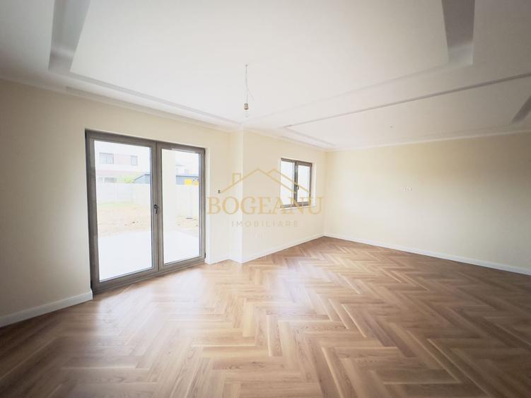 Duplex cu 4 camere cu Canalizare în Giroc