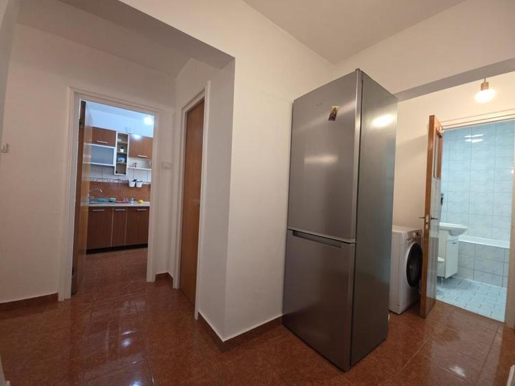 Apartament cu 3 camere în Drumul Taberei