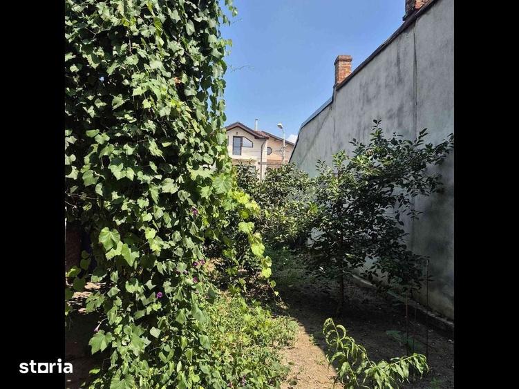 Casă cu 2 camere cu Teren 300 Mp în Colentina