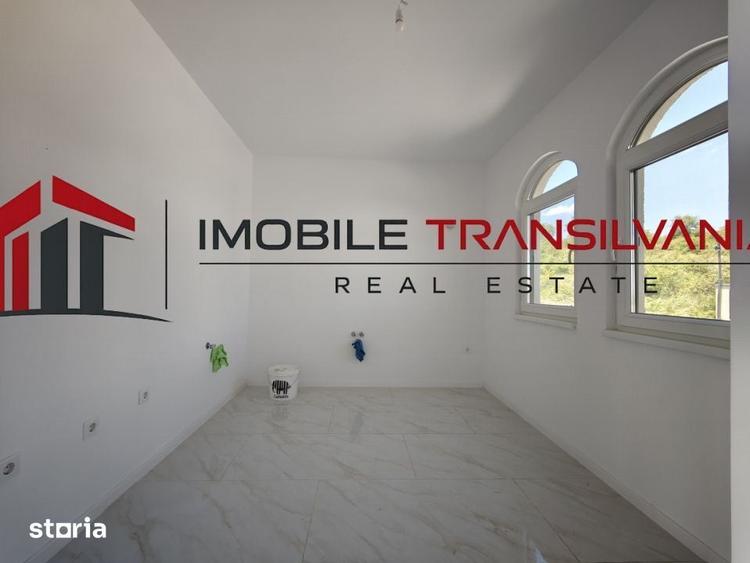 Casă cu 4 camere cu Teren 500 Mp în Iris
