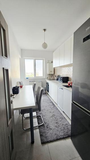 Apartament cu 2 camere decomandat în Păcii