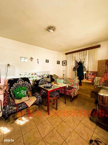 Casă cu 3 camere cu Teren 700 Mp în Central