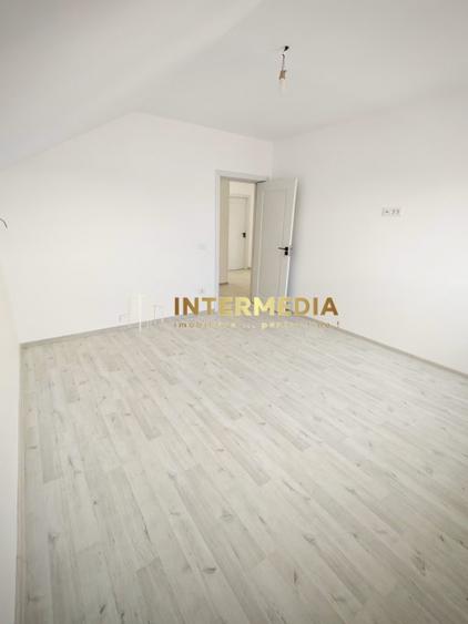 Casă individuală cu 4 camere cu Teren 361 Mp în Micești