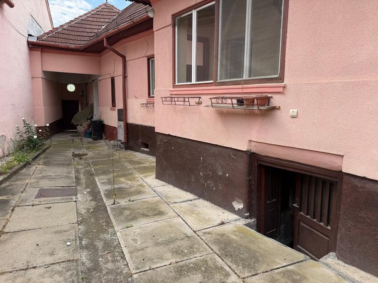 Casă individuală cu 3 camere cu Canalizare în Săliște